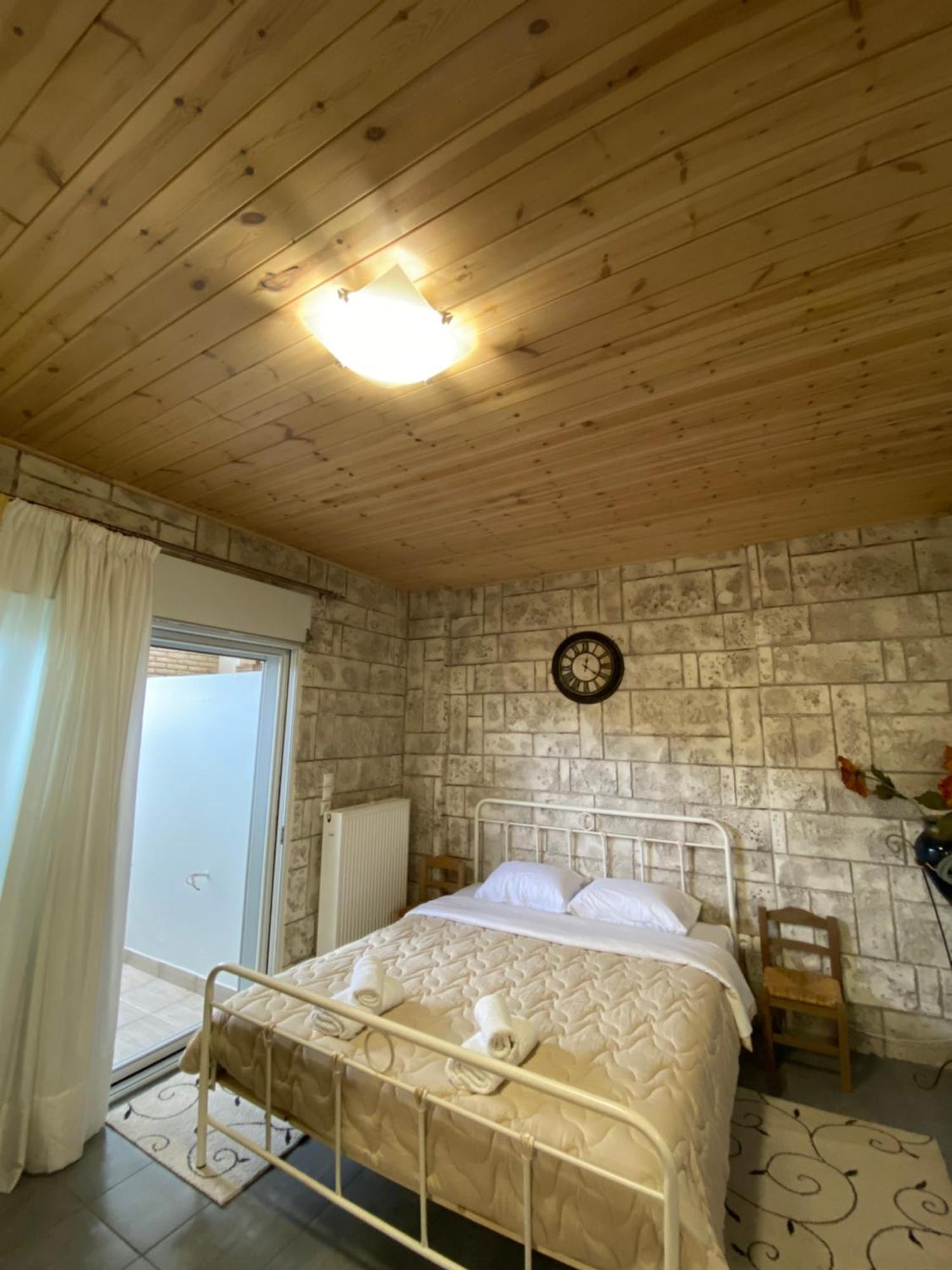 D&M Studio Ριο Πατρα Patras Exteriör bild