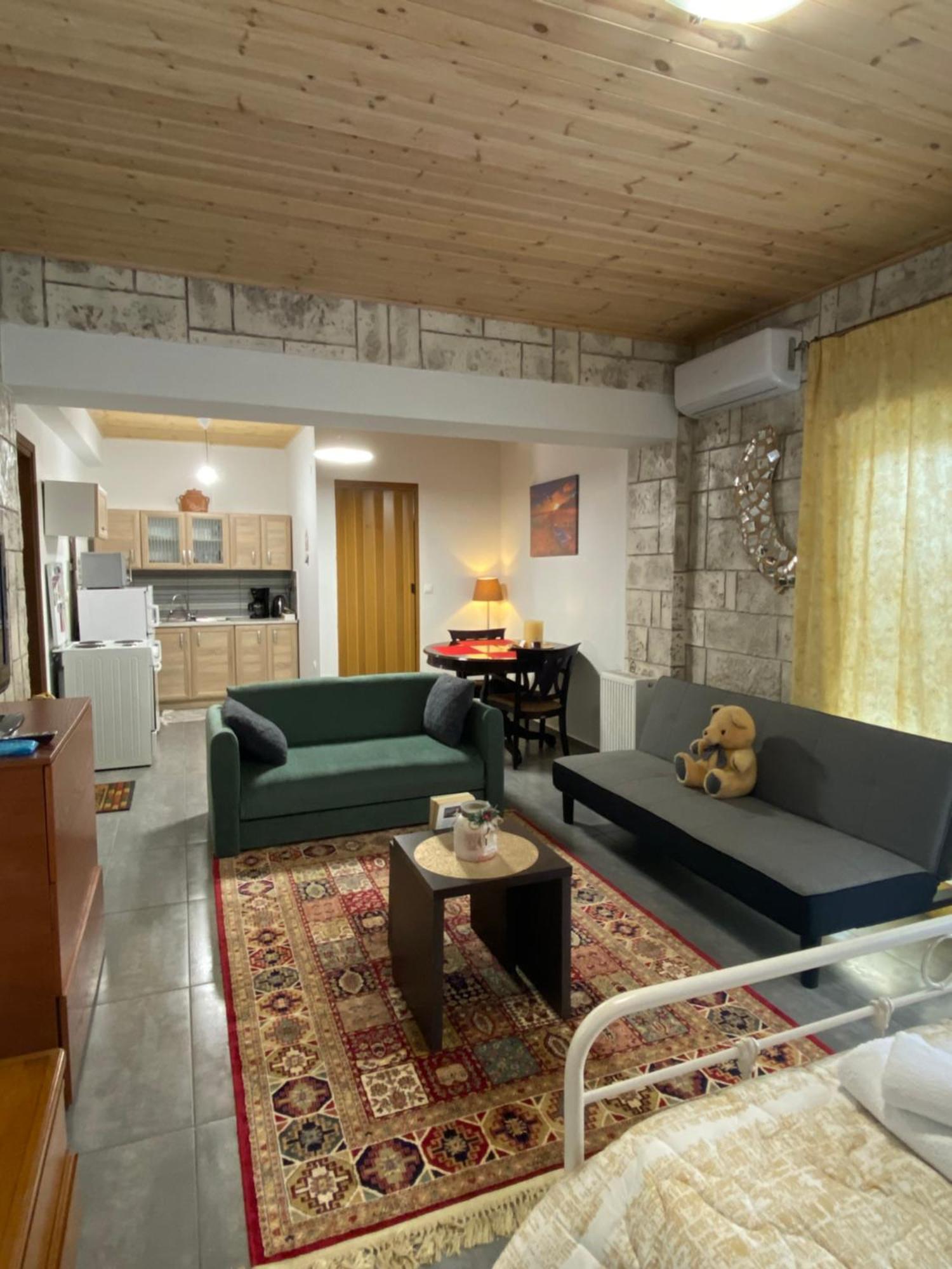 D&M Studio Ριο Πατρα Patras Exteriör bild